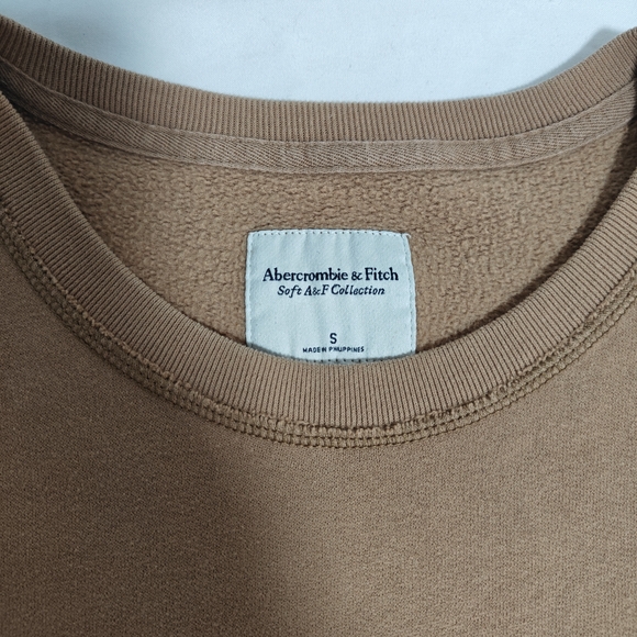 Abercrombie $ Flitch Tan Sweater - Picture 3 of 8